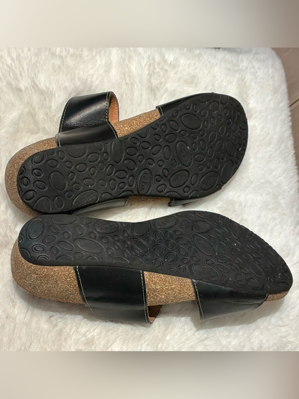 Taos My Dear Dual Strap Sandal - Picture 5 of 7